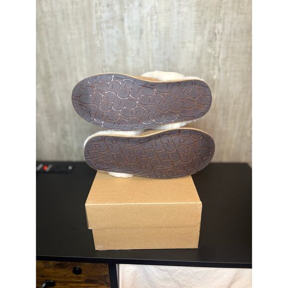 NEW 9W - Uggs Scuffette Slippers (chestnut) - Picture 4 of 5